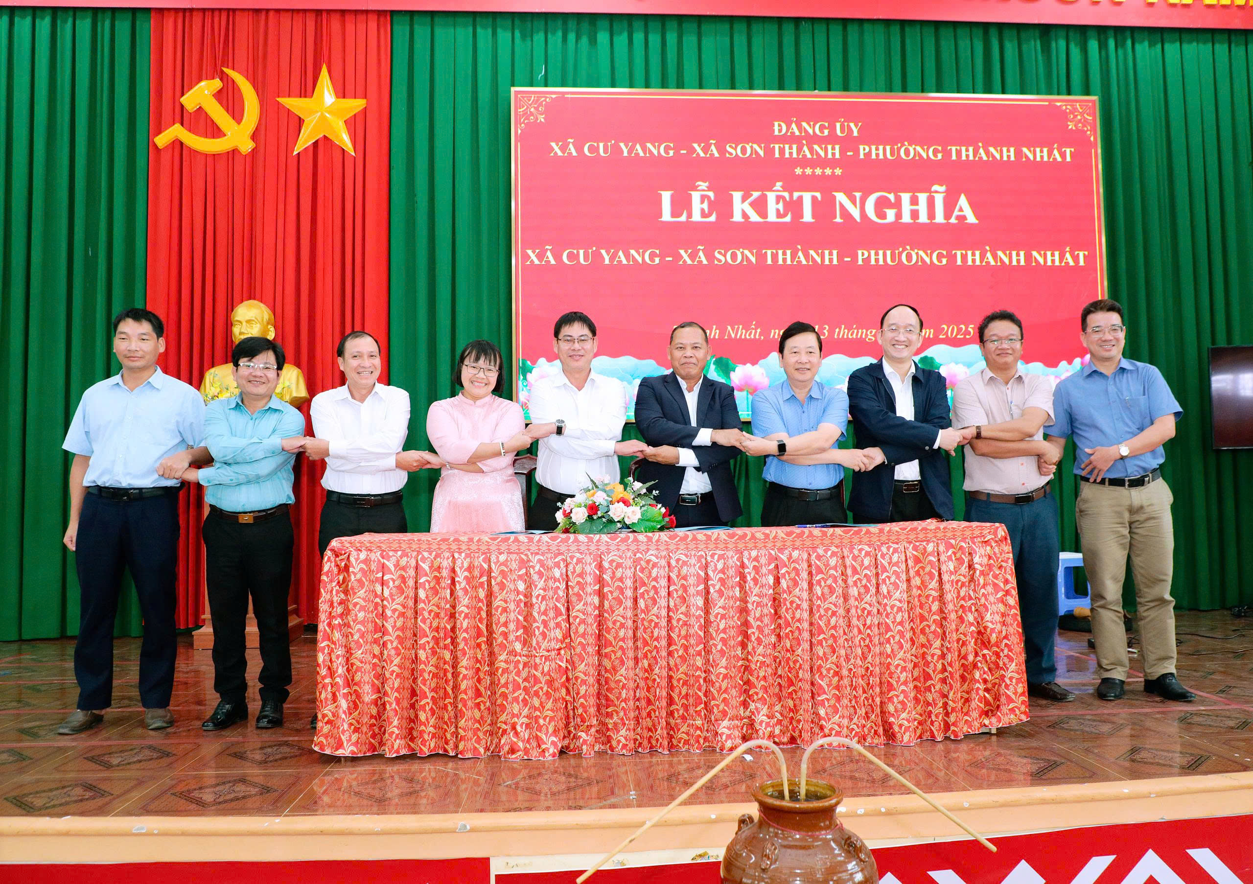 gen-h-đoàn kết